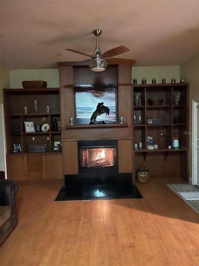 Image No.20-4 Bed Property for sale