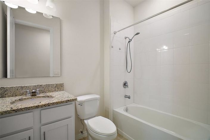 Image No.21-Propriété de 3 chambres à vendre à Clermont