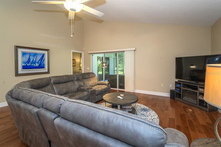 Image No.20-Propriété de 2 chambres à vendre à Clermont