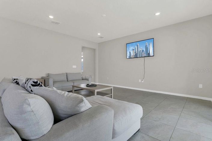 Image No.15-5 Bed Property for sale