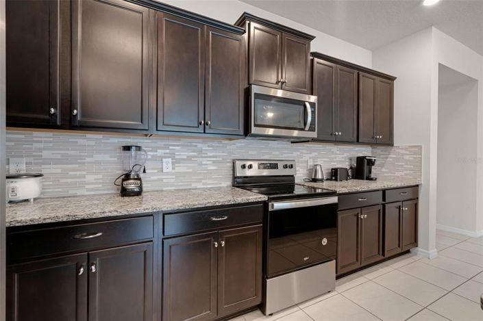 Image No.10-5 Bed Townhouse for sale