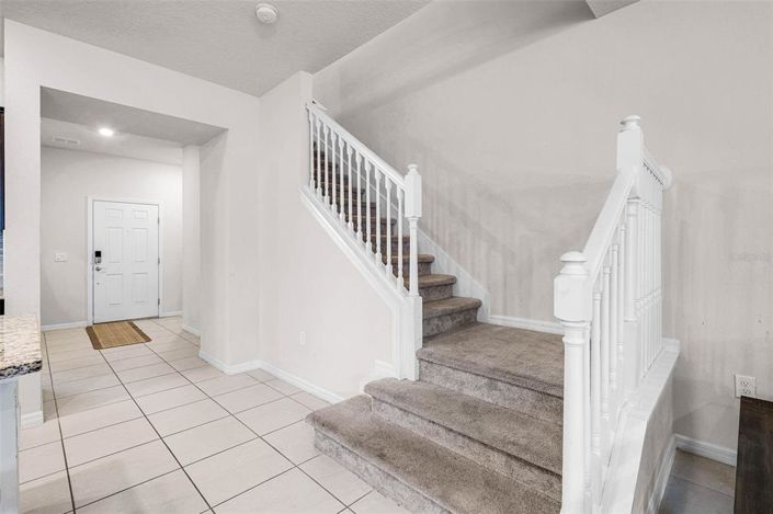 Image No.18-5 Bed Townhouse for sale