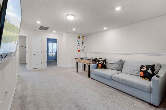 Image No.21-5 Bed Townhouse for sale