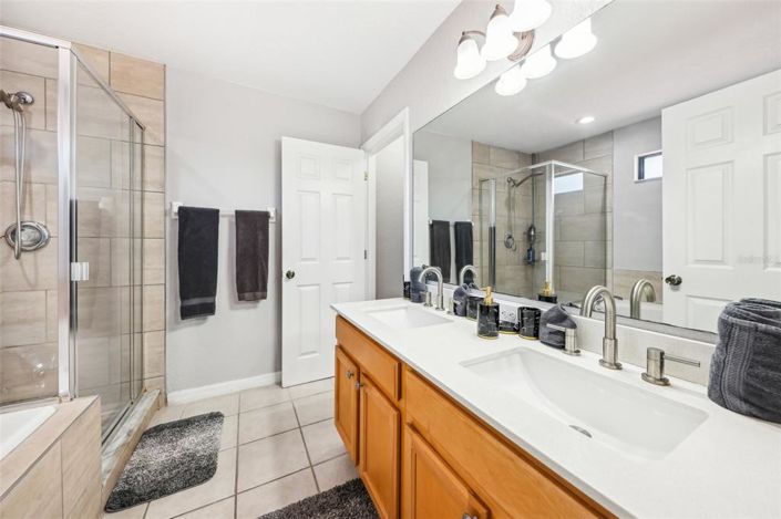 Image No.18-4 Bed Property for sale