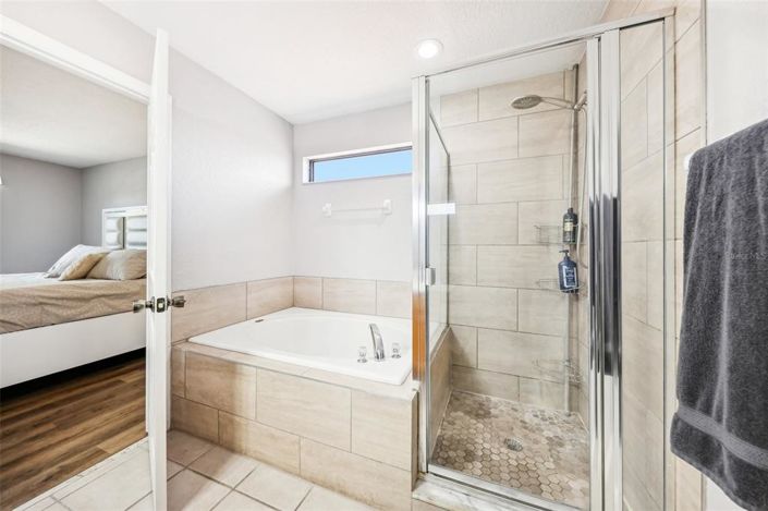 Image No.19-4 Bed Property for sale