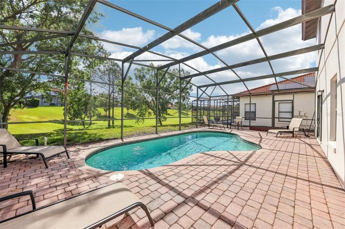 Image No.2-4 Bed Property for sale