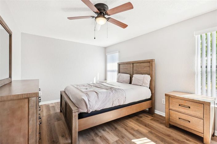 Image No.26-4 Bed Property for sale