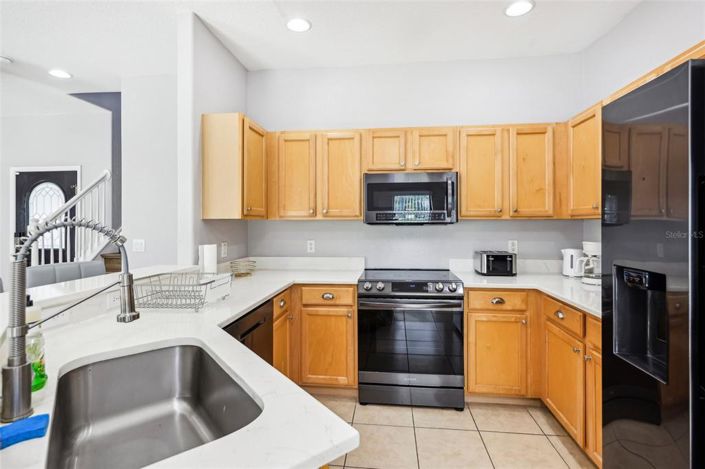 Image No.7-4 Bed Property for sale