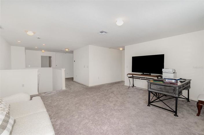 Image No.11-5 Bed Property for sale