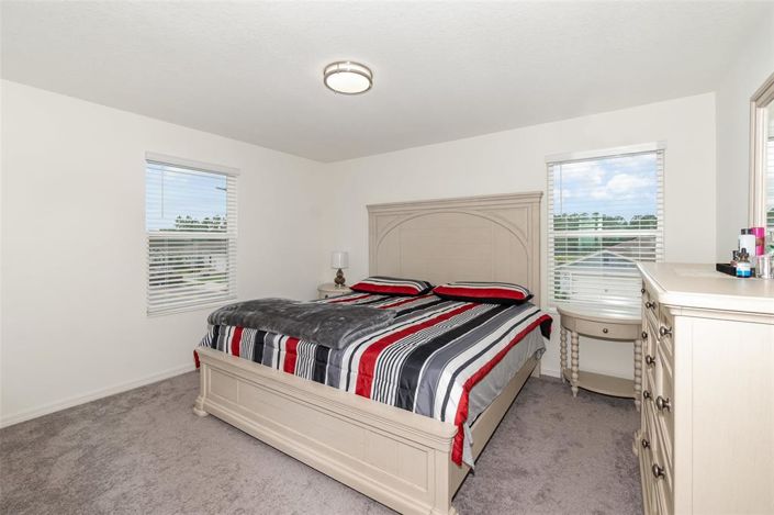 Image No.17-5 Bed Property for sale