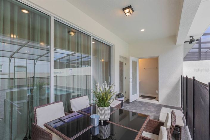 Image No.13-5 Bed Townhouse for sale