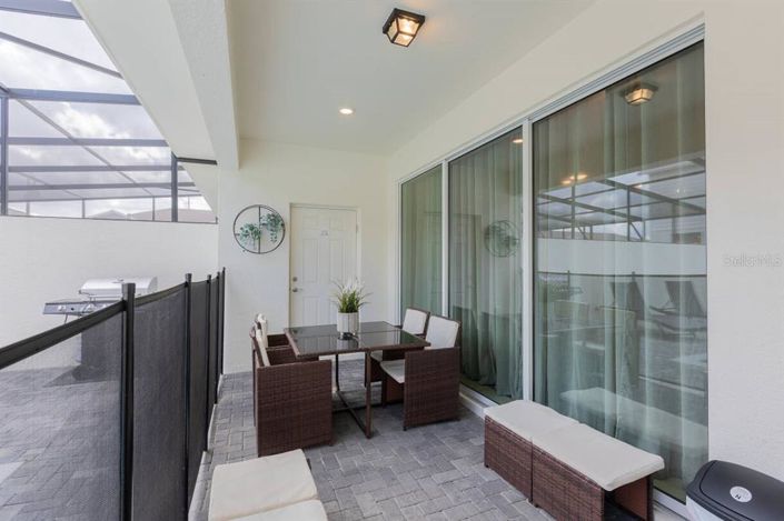 Image No.14-5 Bed Townhouse for sale