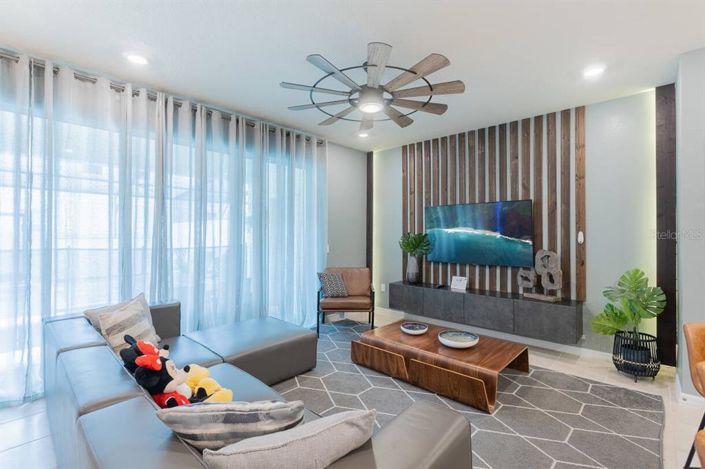 Image No.2-5 Bed Townhouse for sale