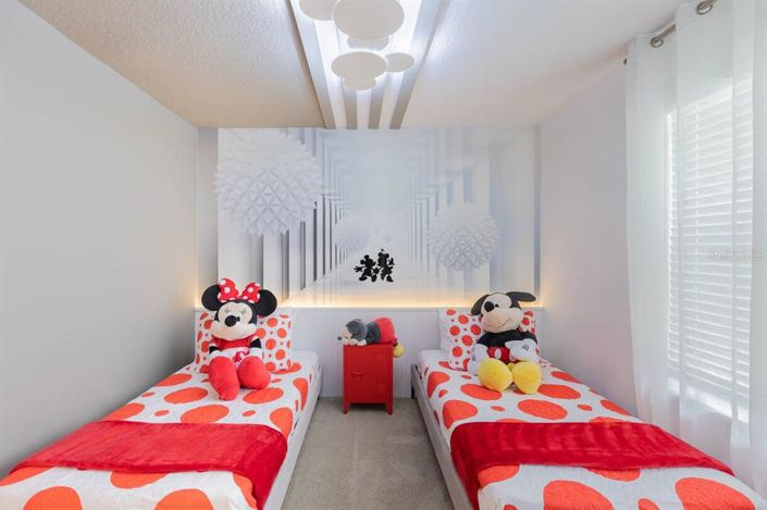 Image No.21-5 Bed Townhouse for sale