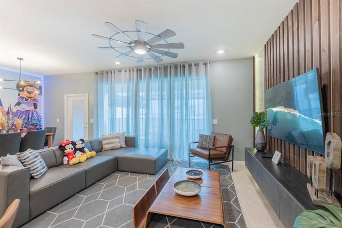 Image No.3-5 Bed Townhouse for sale