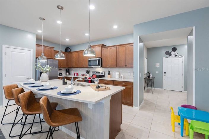 Image No.4-5 Bed Townhouse for sale