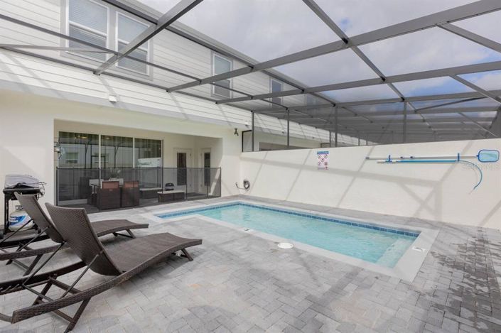 Image No.9-5 Bed Townhouse for sale