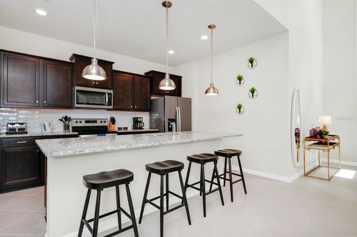 Image No.11-6 Bed Property for sale