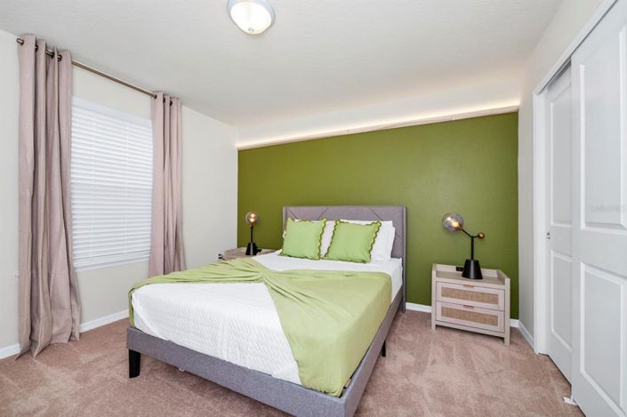 Image No.32-6 Bed Property for sale