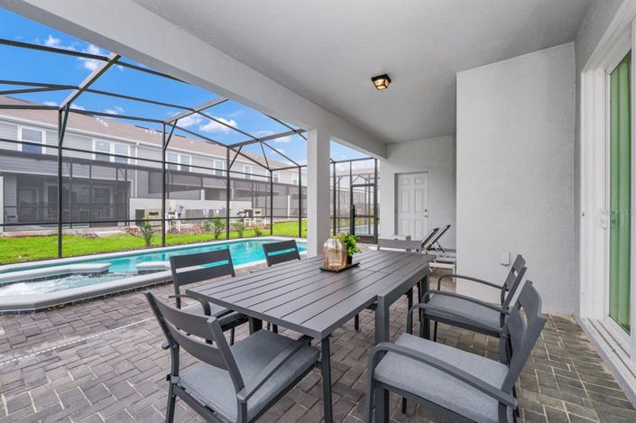 Image No.39-6 Bed Property for sale