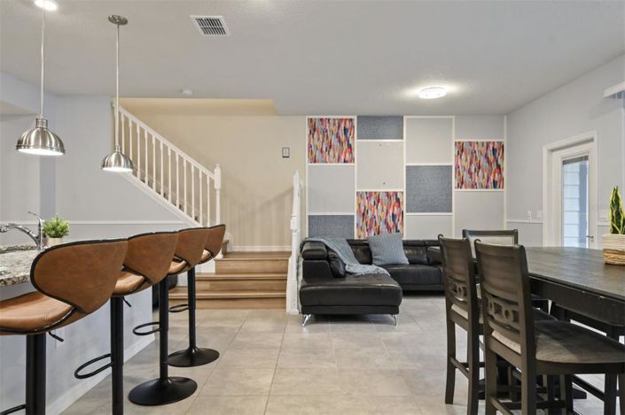 Image No.12-5 Bed Townhouse for sale