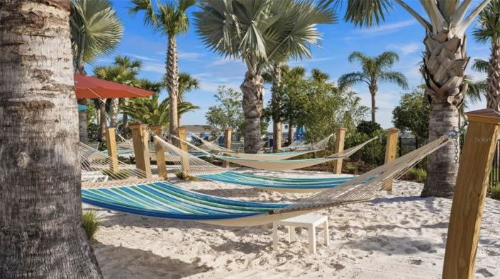 Image No.37-5 Bed Townhouse for sale