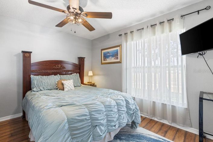 Image No.20-5 Bed Property for sale