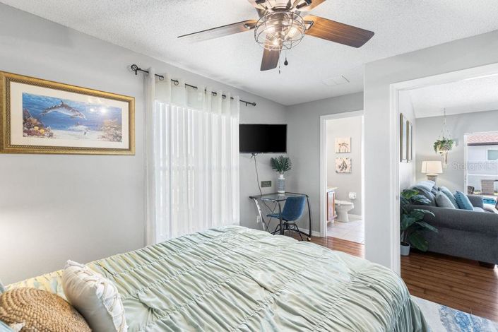 Image No.21-5 Bed Property for sale