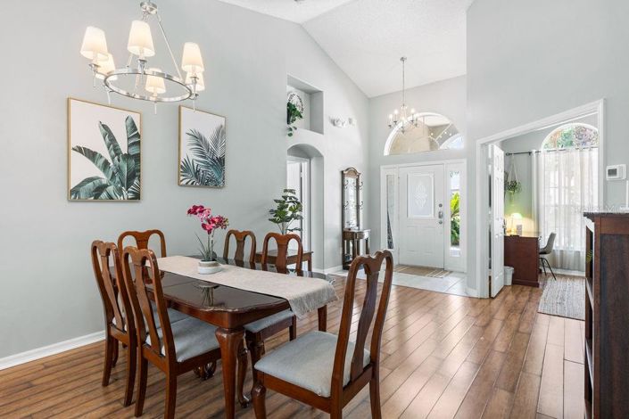 Image No.28-5 Bed Property for sale