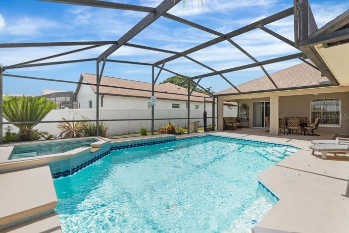 Image No.34-5 Bed Property for sale