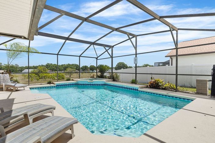 Image No.35-5 Bed Property for sale