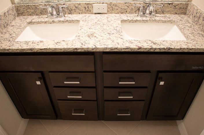 Image No.83-Maison de ville de 5 chambres à vendre à Clermont