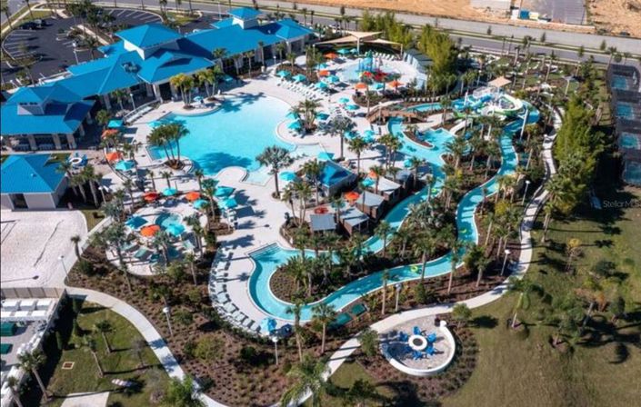 Image No.32-5 Bed Townhouse for sale