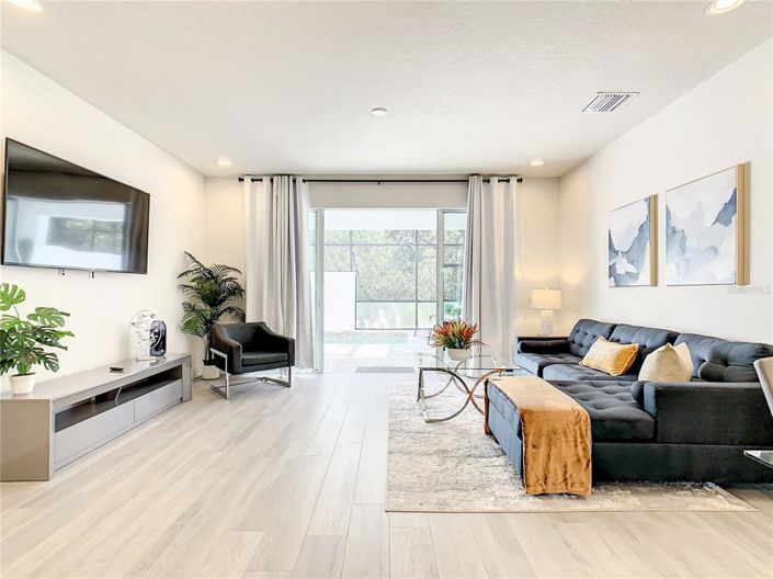 Image No.23-3 Bed Townhouse for sale