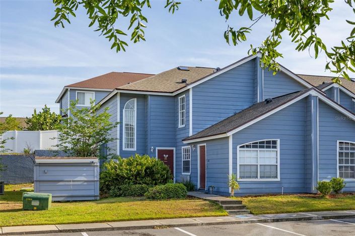 Image No.1-4 Bed Townhouse for sale