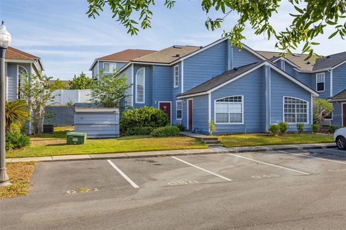 Image No.2-4 Bed Townhouse for sale