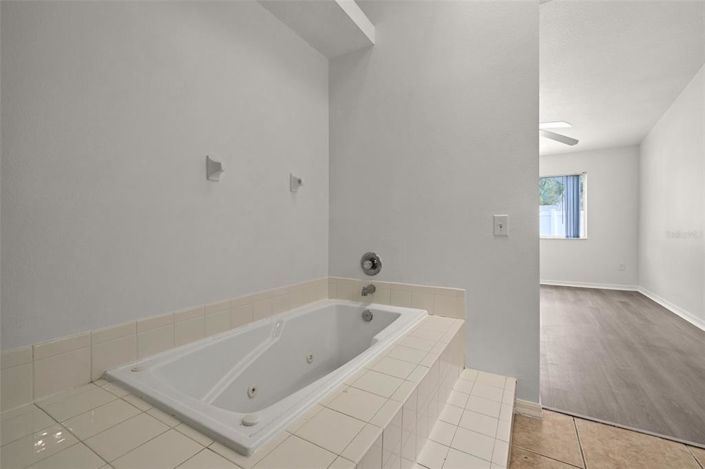 Image No.36-4 Bed Townhouse for sale