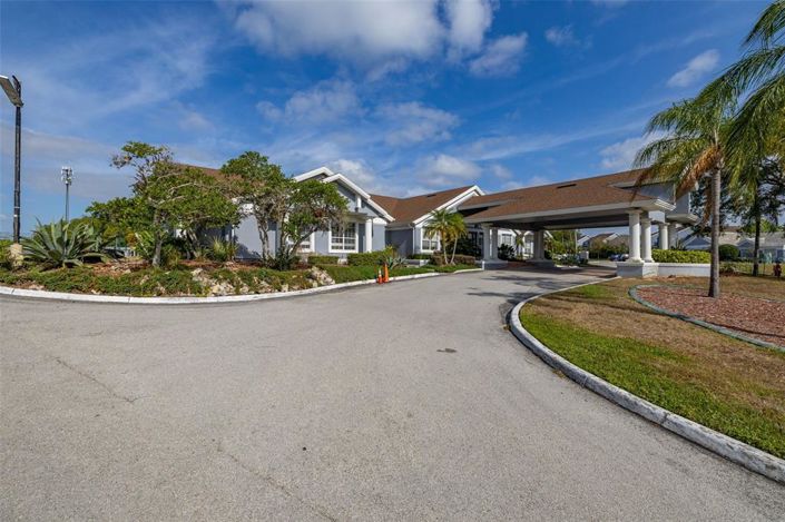 Image No.48-4 Bed Townhouse for sale