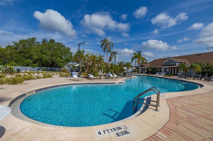 Image No.51-4 Bed Townhouse for sale