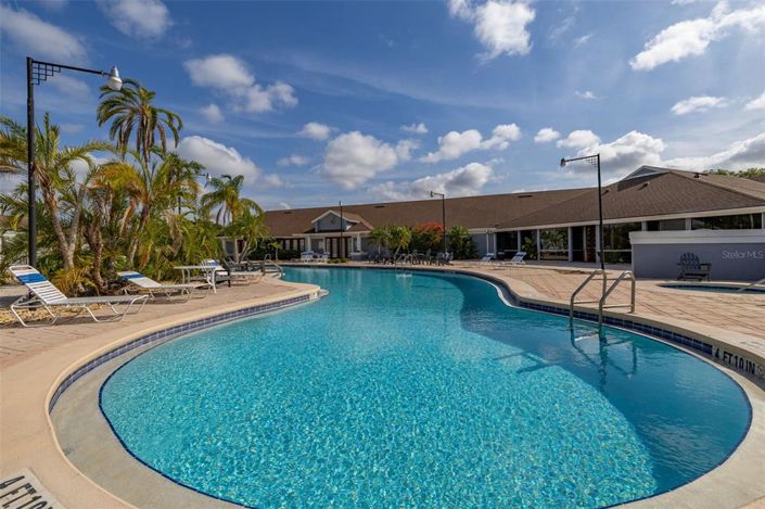 Image No.52-4 Bed Townhouse for sale