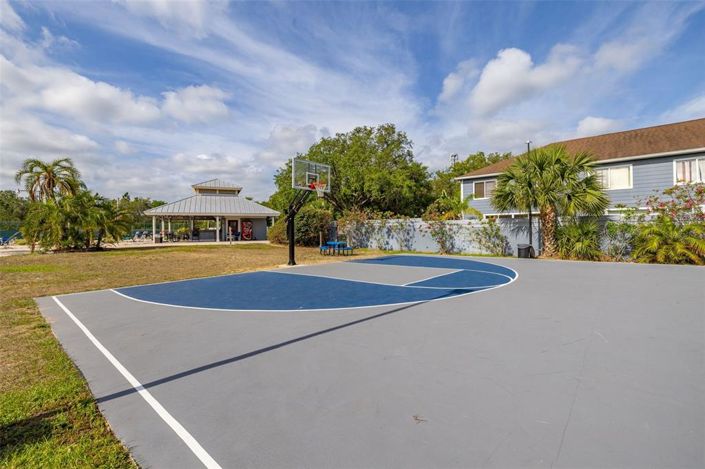 Image No.57-4 Bed Townhouse for sale