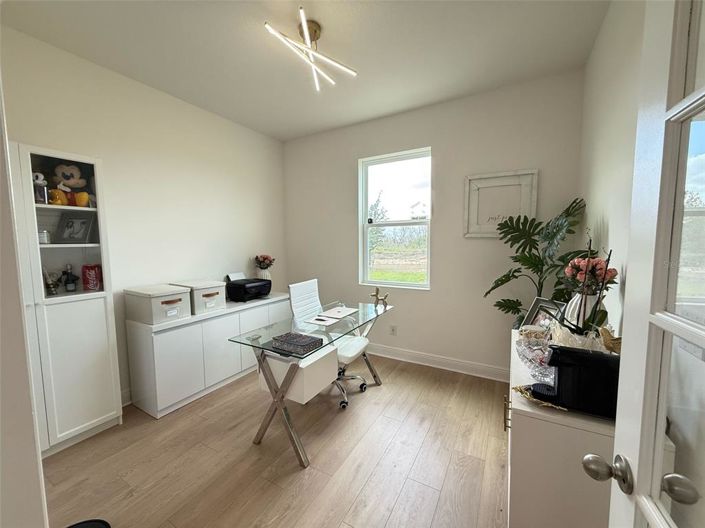 Image No.25-4 Bed Property for sale