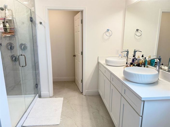 Image No.39-4 Bed Property for sale