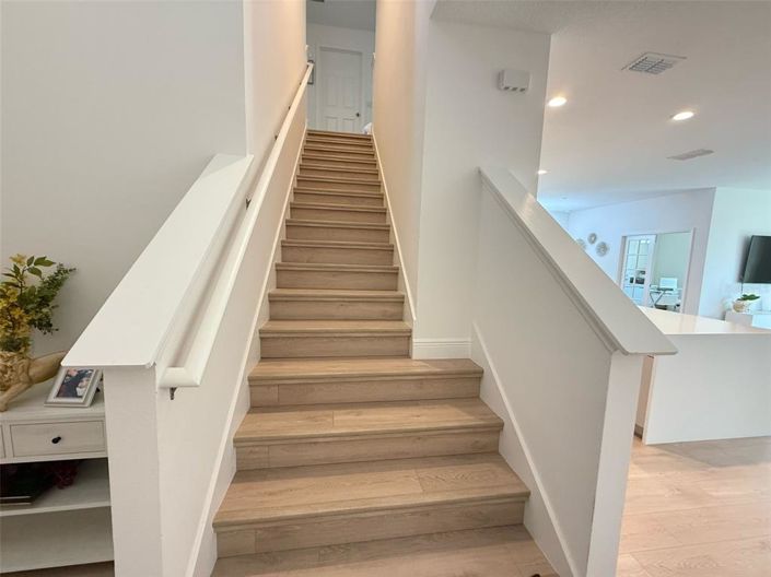 Image No.5-4 Bed Property for sale