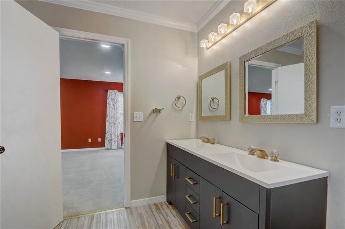 Image No.16-Propriété de 5 chambres à vendre à Clermont