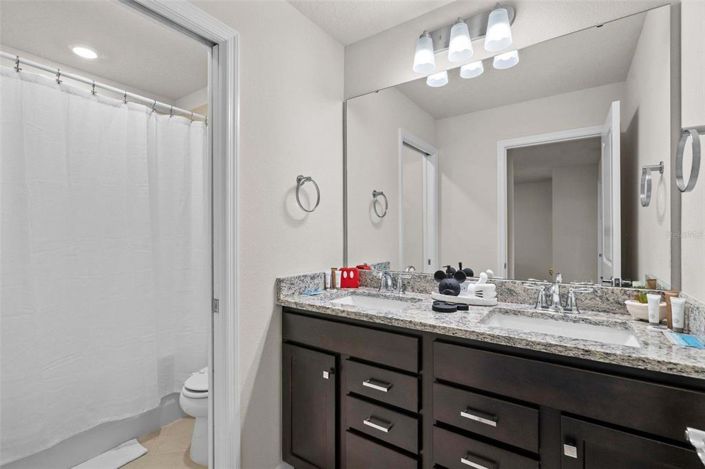 Image No.37-Maison de ville de 5 chambres à vendre à Clermont