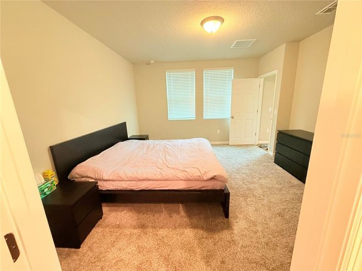 Image No.16-4 Bed Property for sale