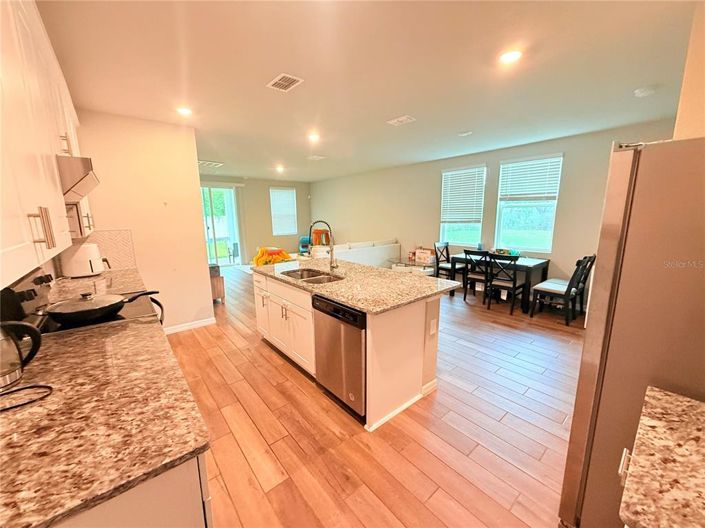 Image No.7-4 Bed Property for sale