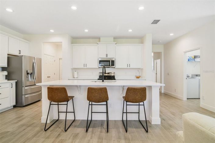 Image No.9-4 Bed Property for sale