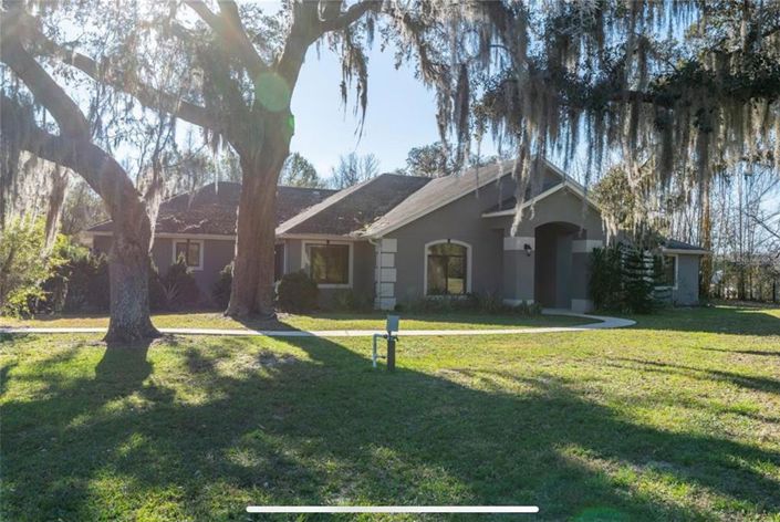 Image No.10-3 Bed Property for sale